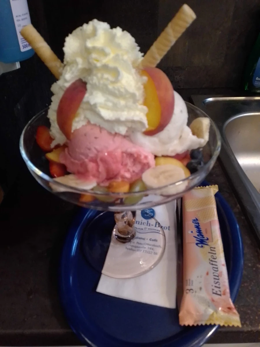 Früchtebecher