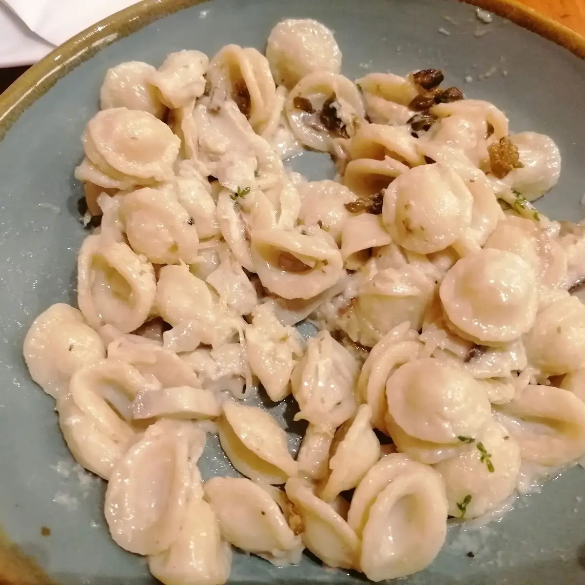 Orecchiete Mit Steinpilzen Und Fritierten Kapern