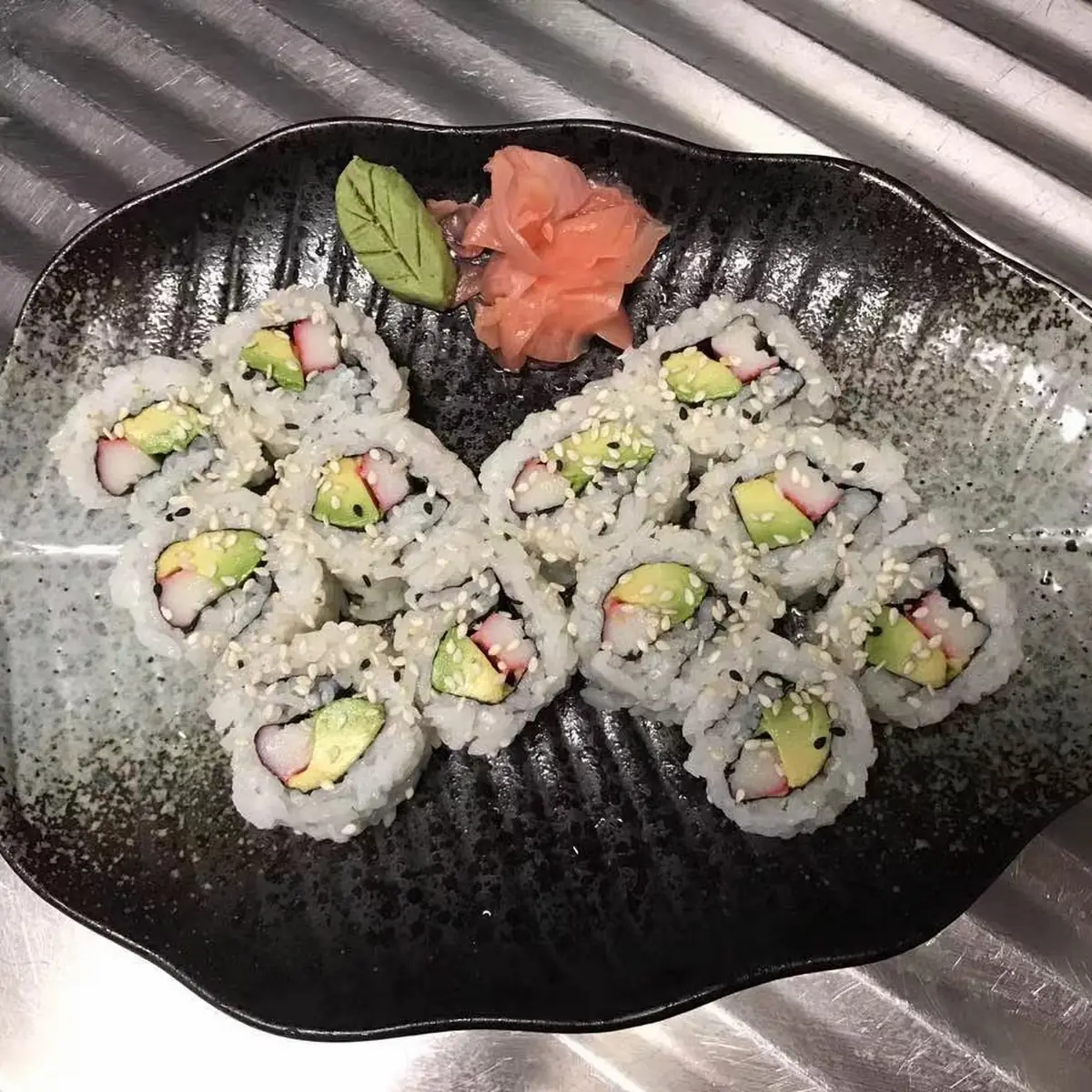 California Maki Groß