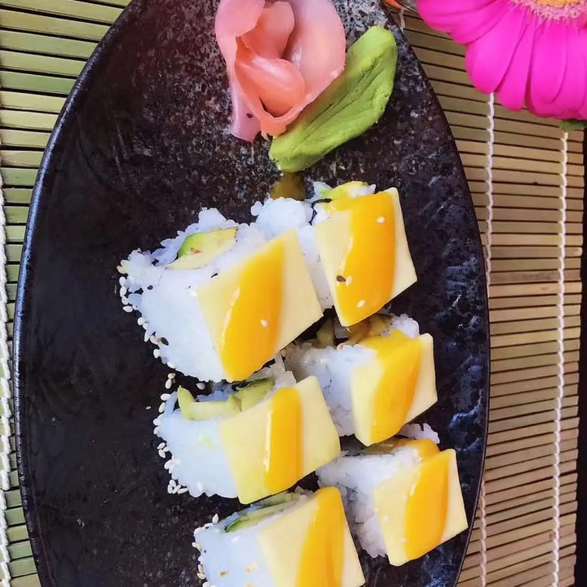 CB Mango Avocado MAKI