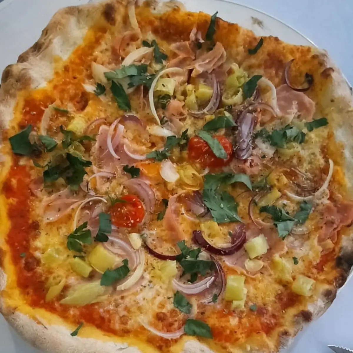 Pizza Capriciosa Salat Mit Schafkäse