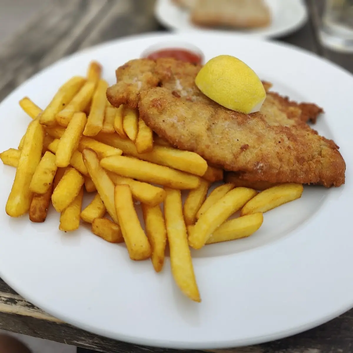 Schnitzel Mit Pommes