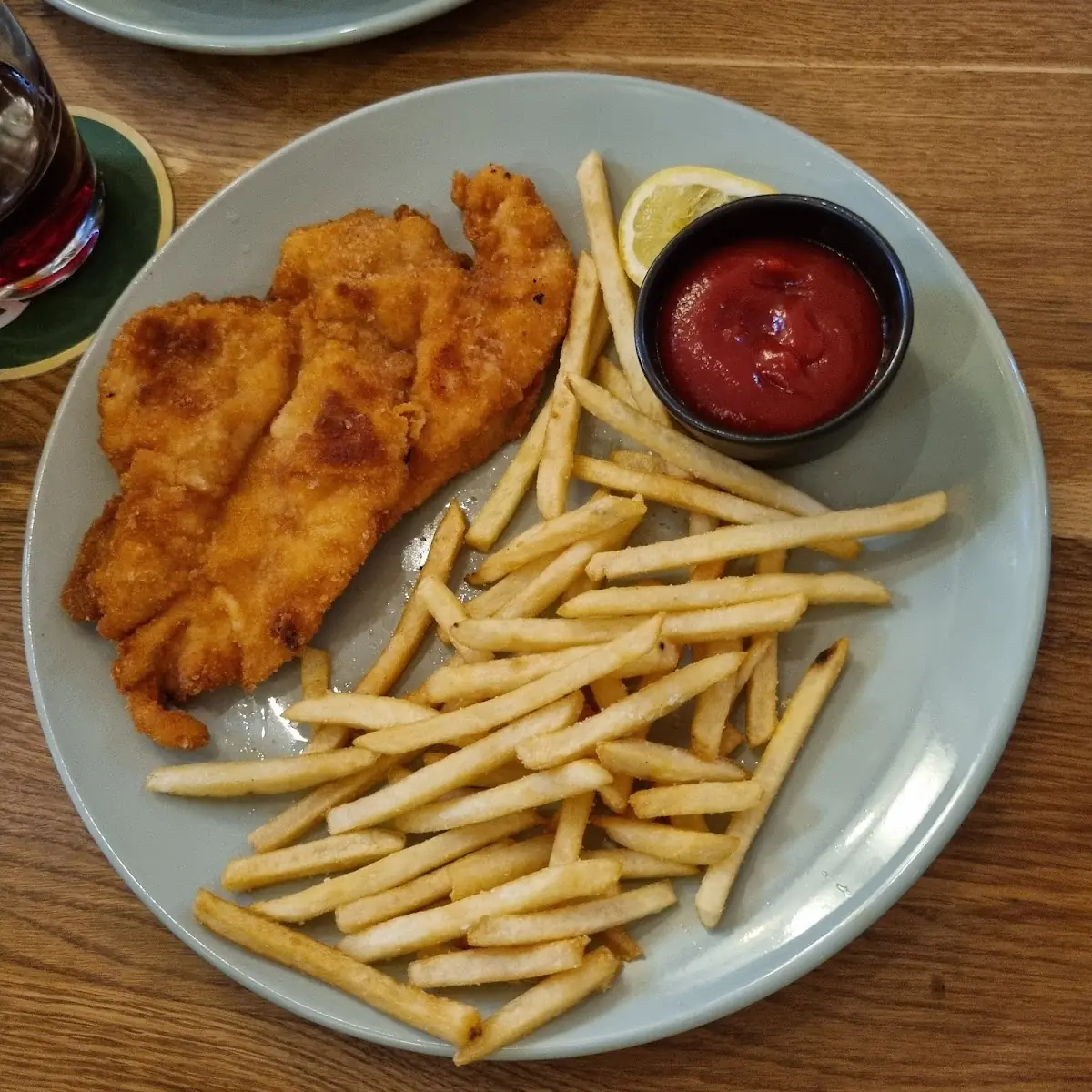 Schnitzel Mit Pommes