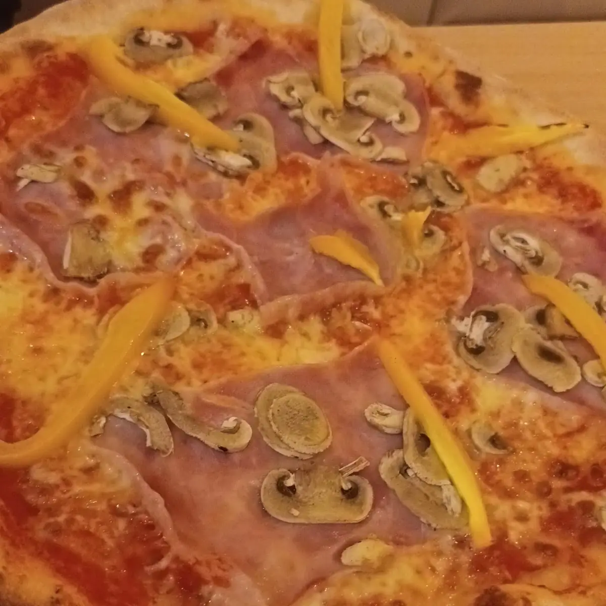 Pizza Capricciosa