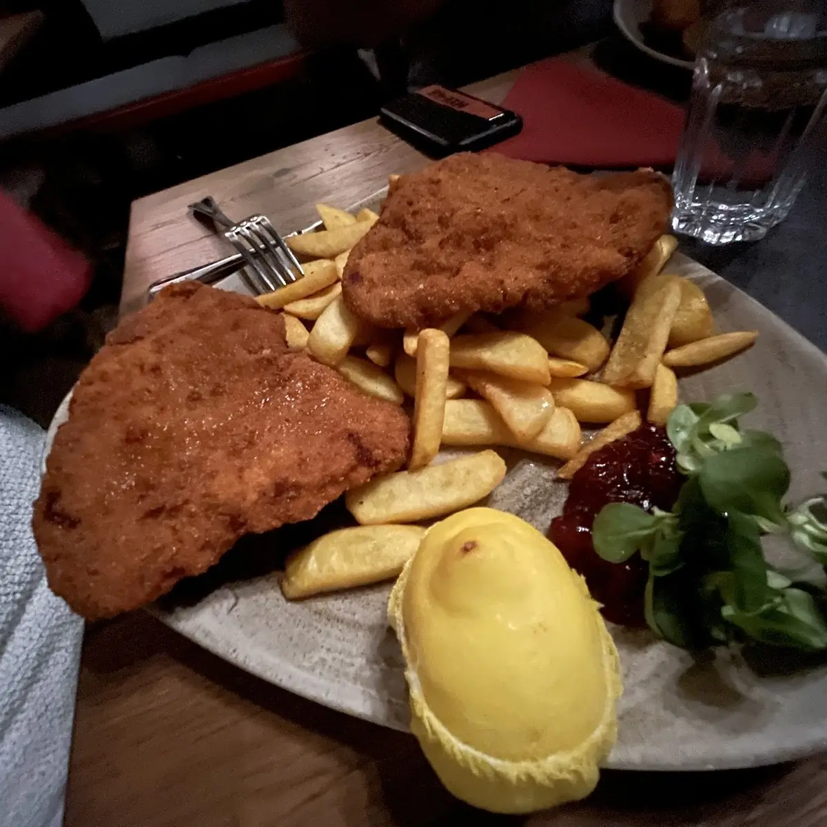 Schnitzel Mit Pommes