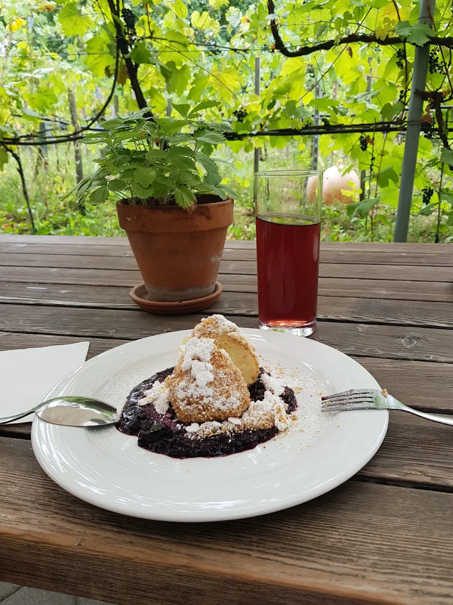 Topfenknödel Mit Heidelbeeren U Schlagobers