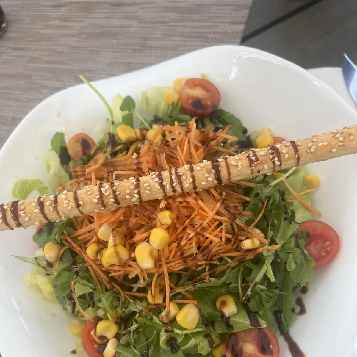Insalata Mista -gemischter Salat Mit Grisini