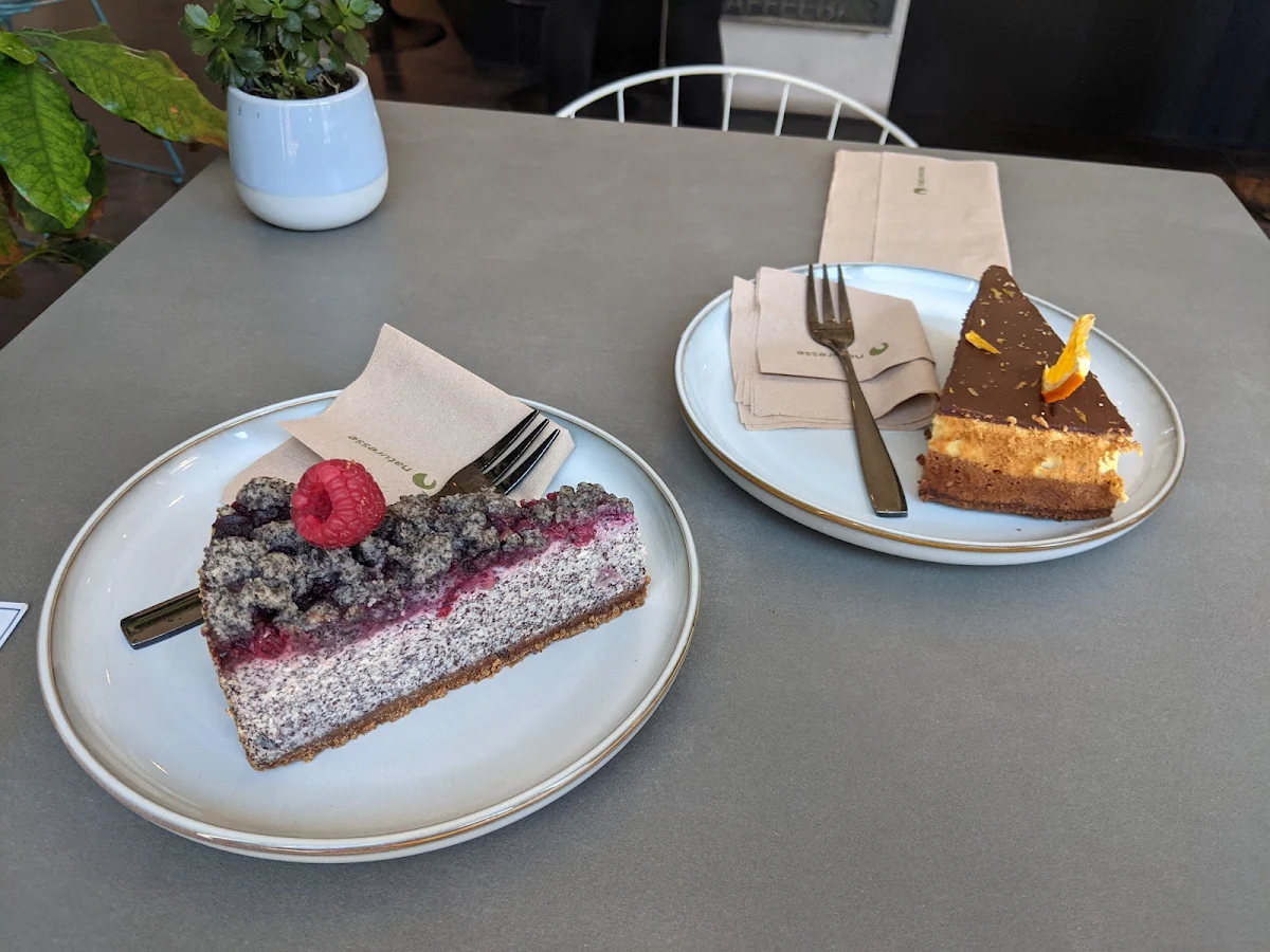 Mohn Cheese Torte