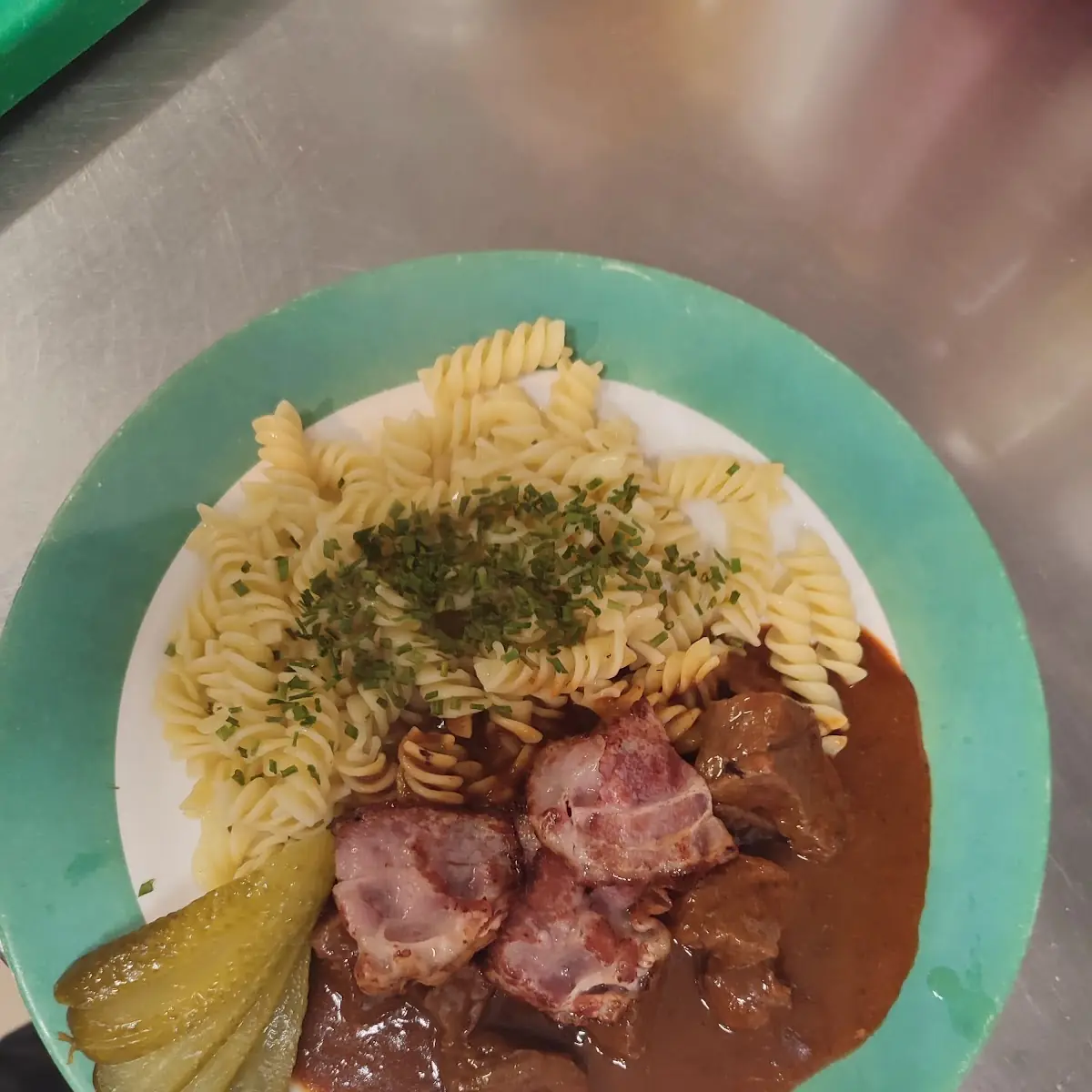 Rindsgulasch Mit Nudeln