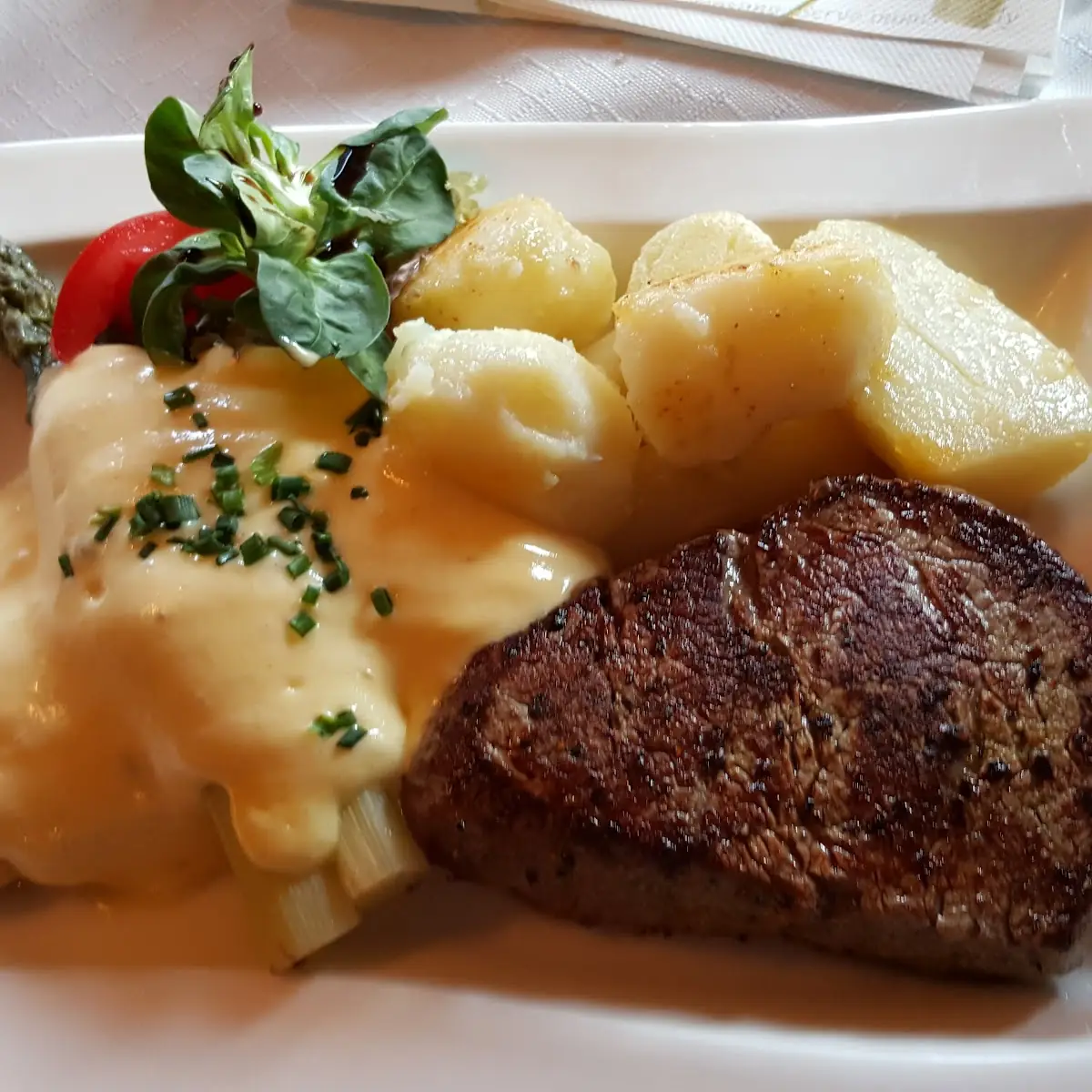 Filetsteak Mit Spargel