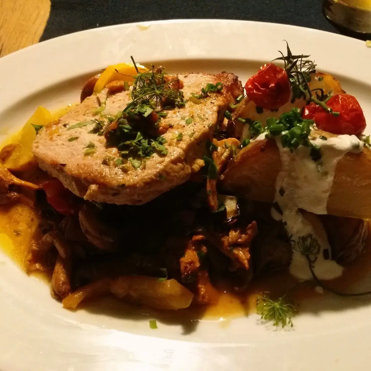 Schweinskarree Gefüllt