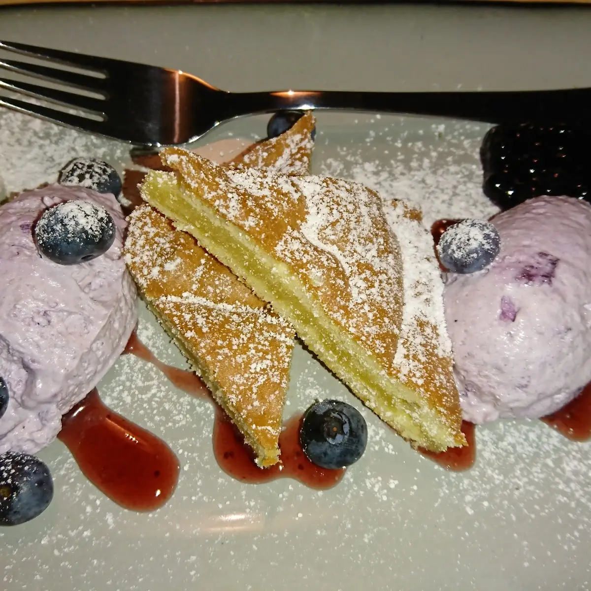 Heidelbeercreme Mit Biscuit