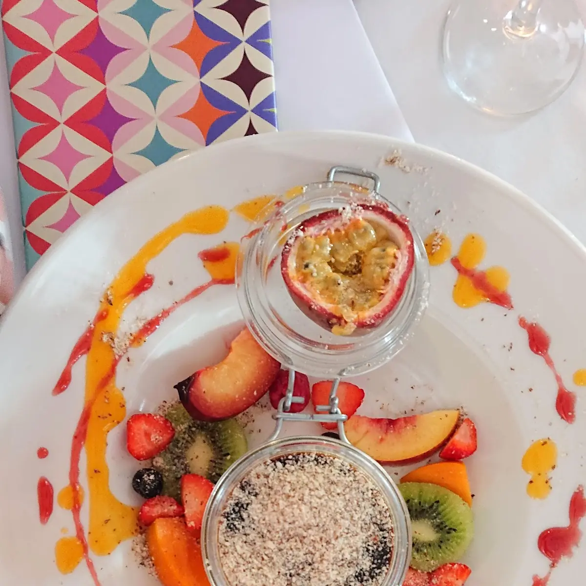 Panna Cotta Mit Fruchtbouquet