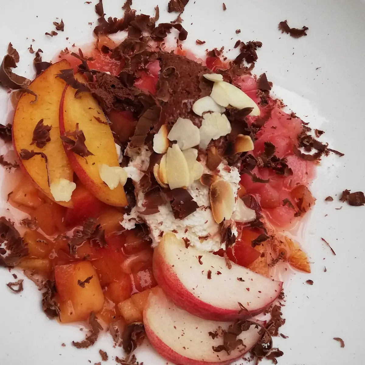Schokolademousse Mit Zweierlei Pfirsich