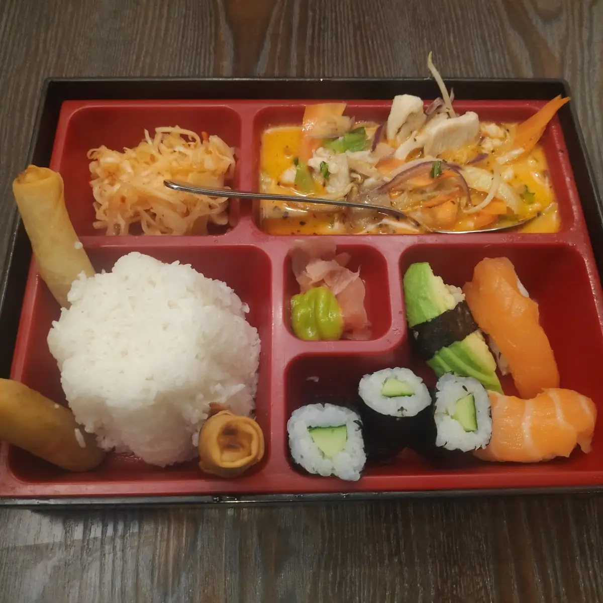 Thai Red Curry Chicken Bento