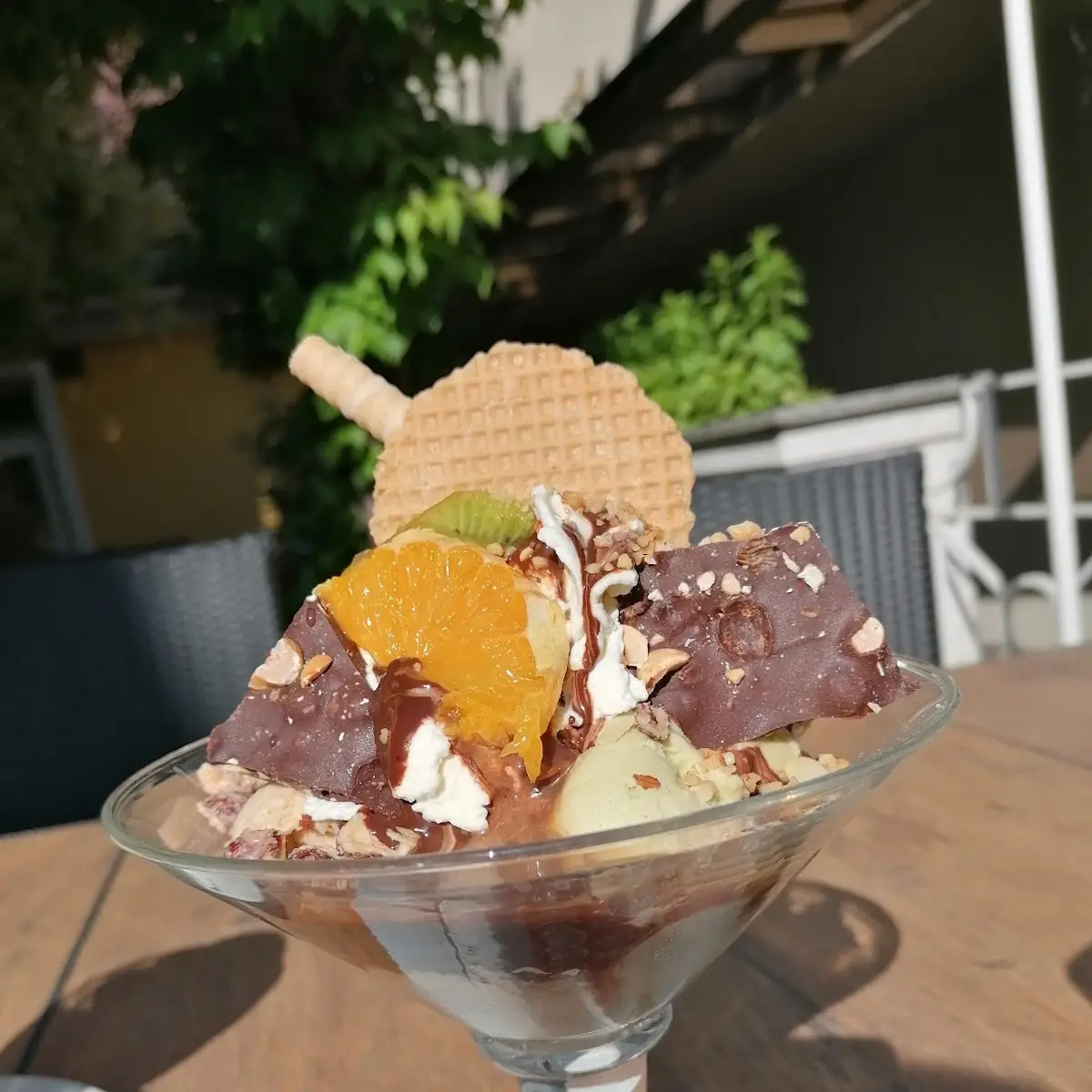Nussbecher