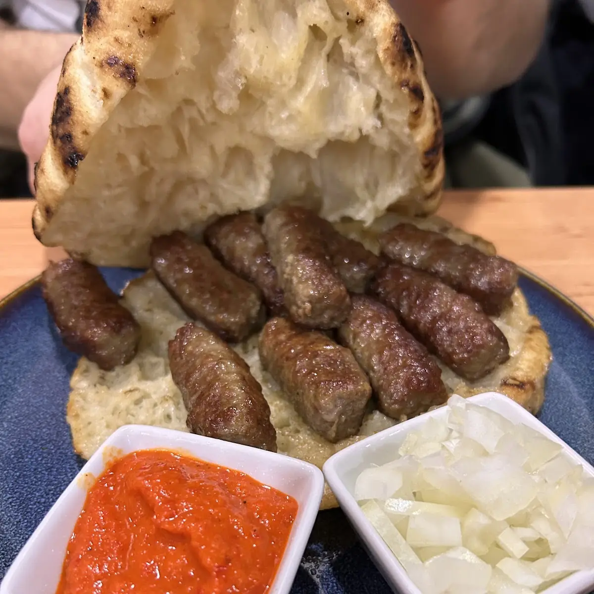Cevapcici Mit Fladenbrot