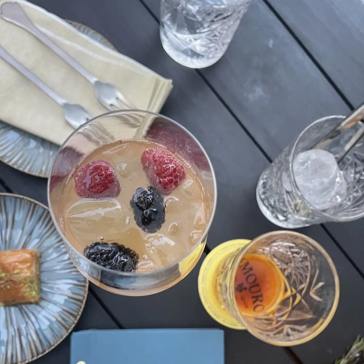Amouro Berry Und Baklava