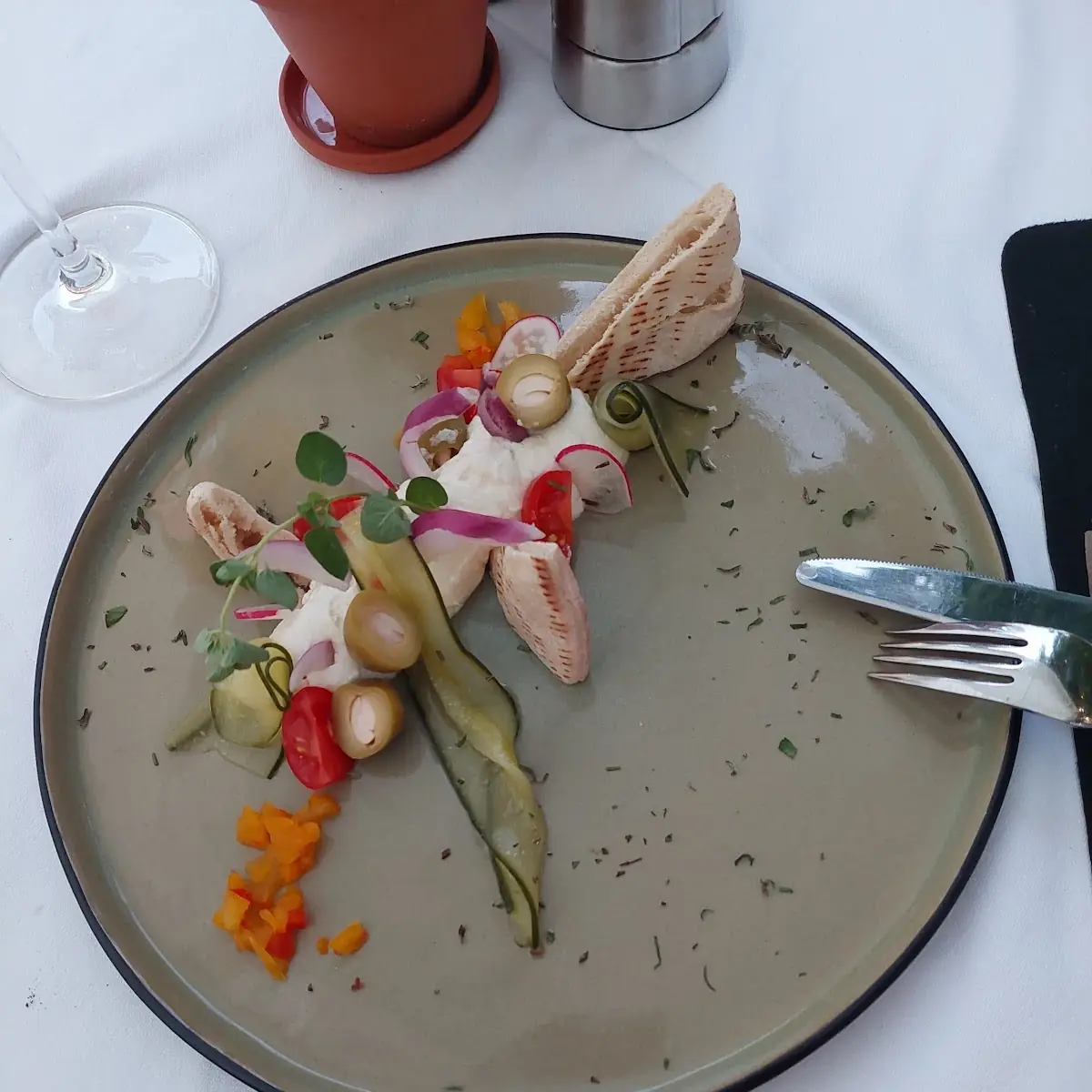 Dekonstruierter Griechischer Bauernsalat