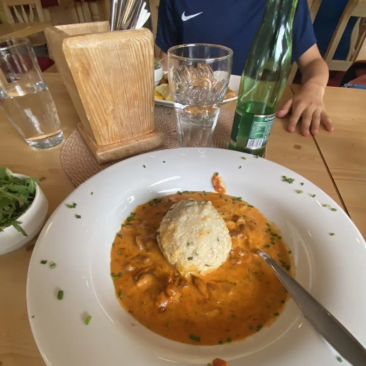 Pfifferlingsgulasch Mit Kloß