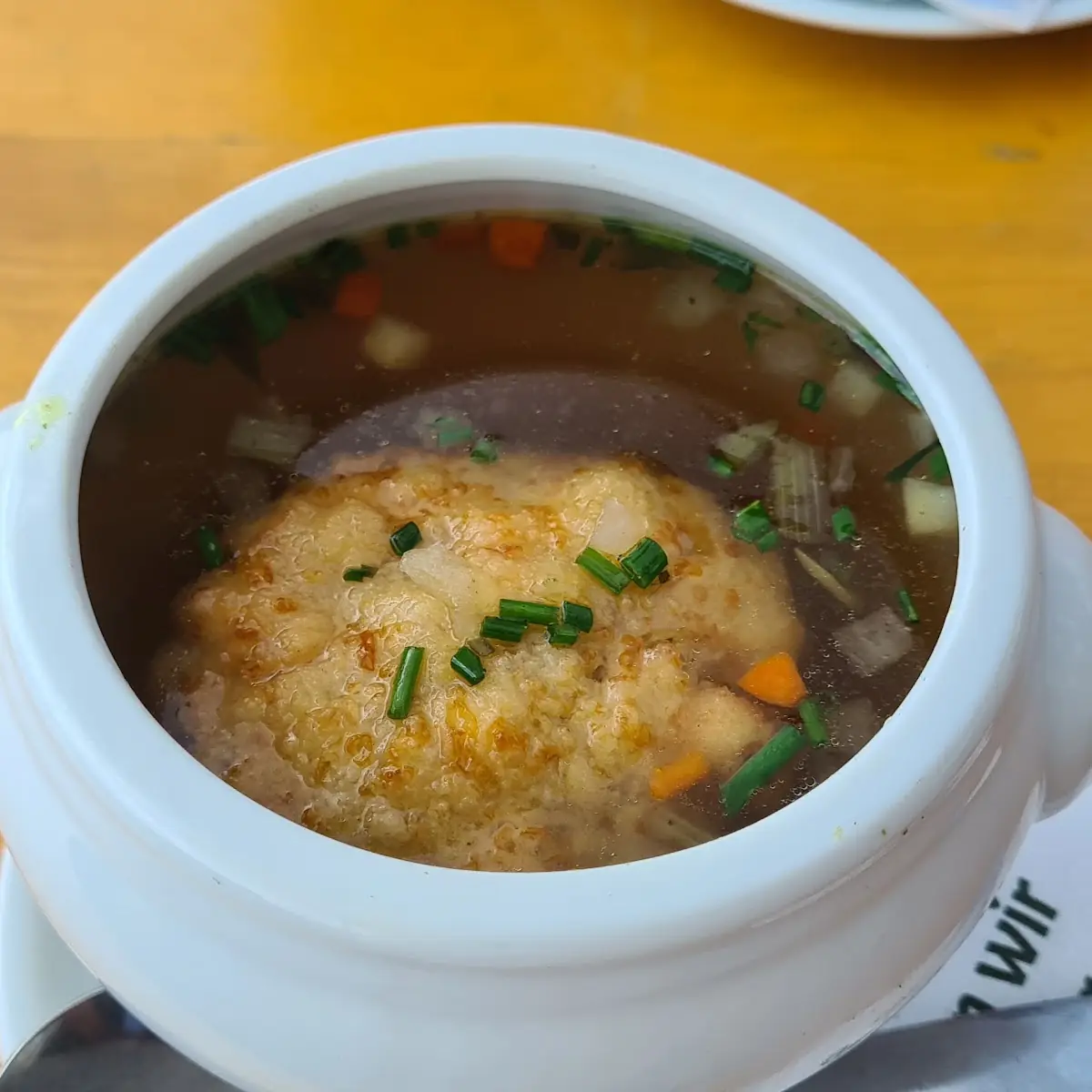 Kaspressknödelsuppe