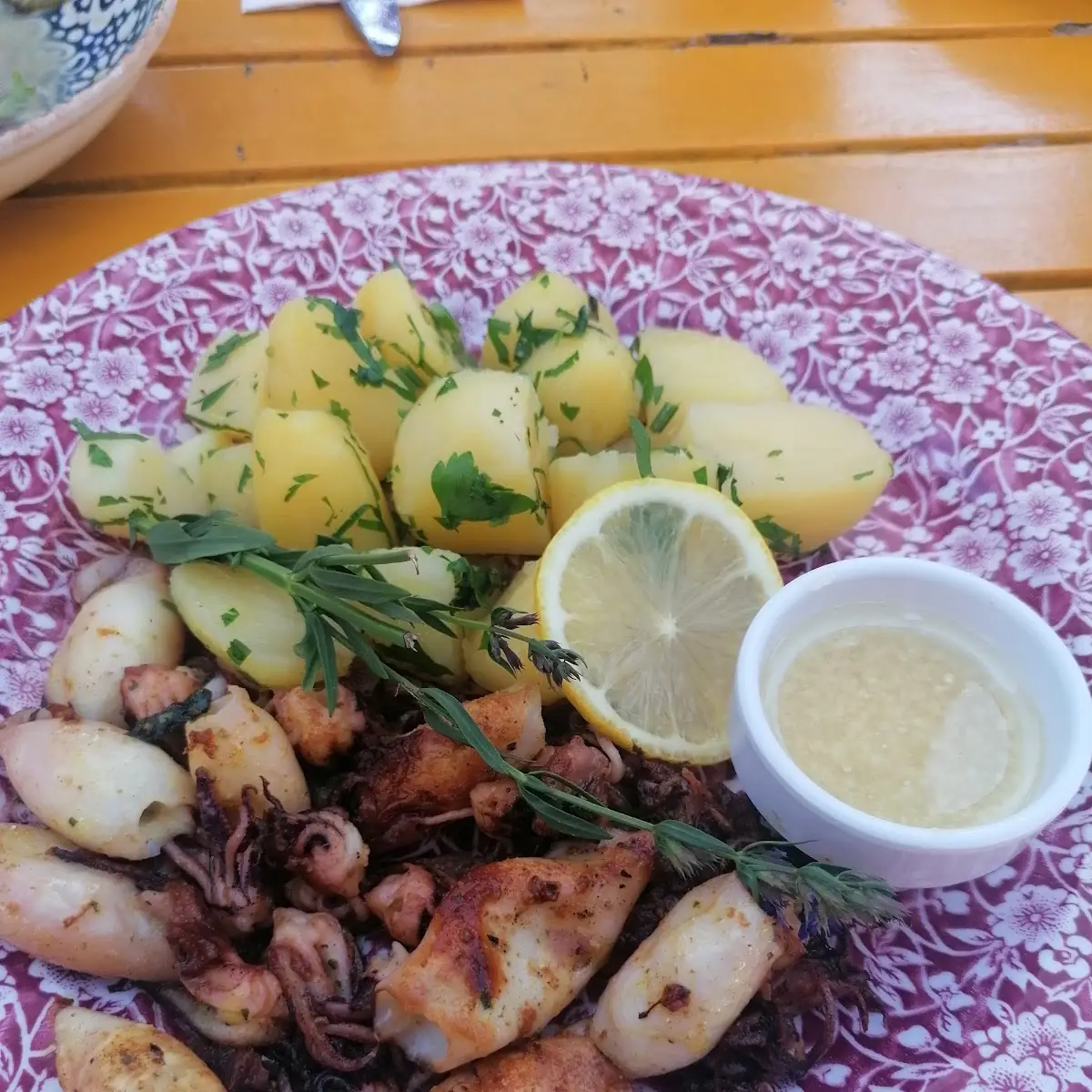 Calamari Vom Grill Mit Petersilie Kartoffel