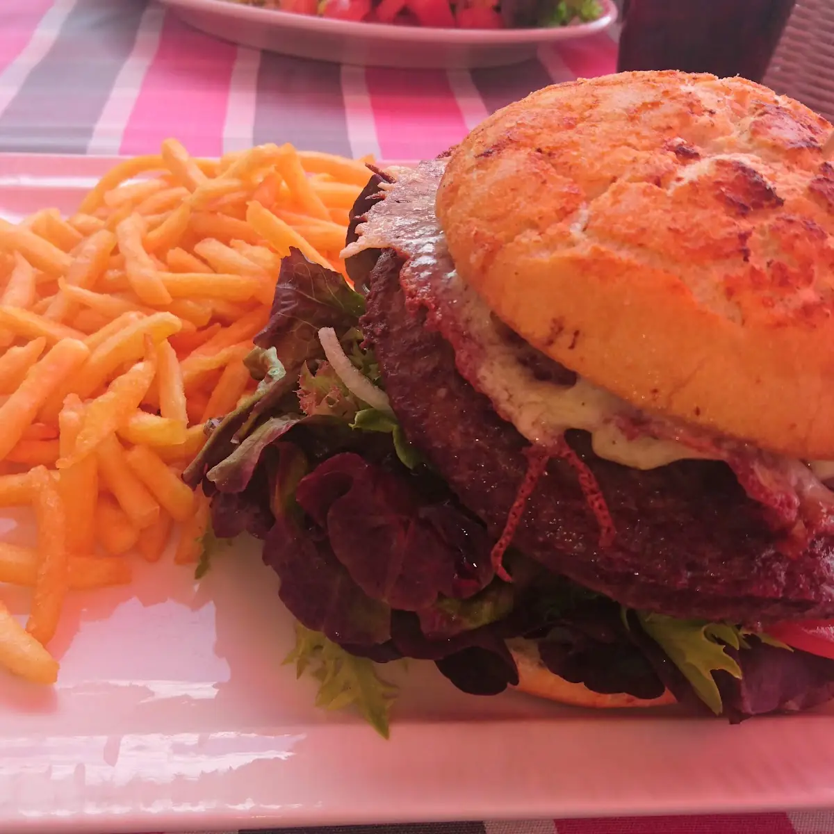 Bürger Mit Pommes