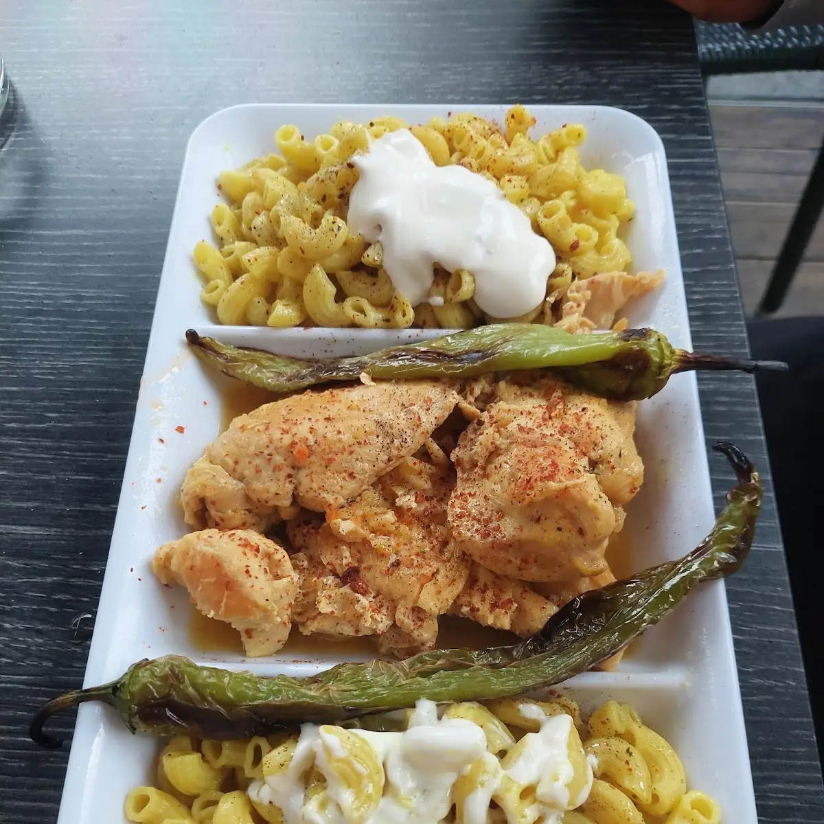 Huhnerbrust Mit Nudel Und Salat