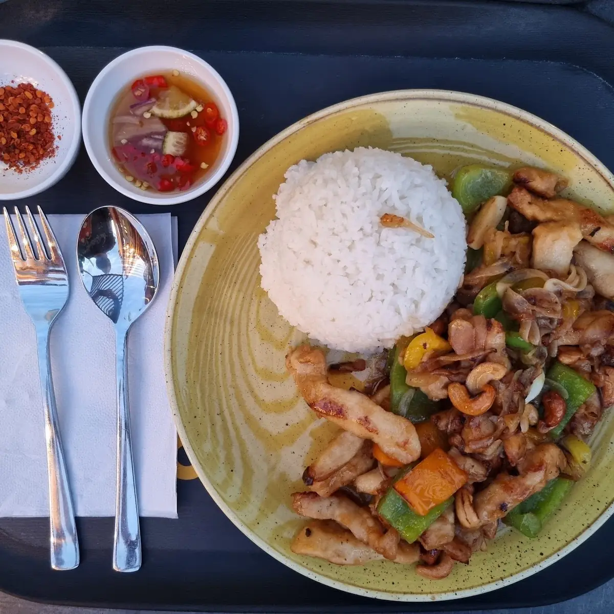 4 Gai Pad Med Mamuang
