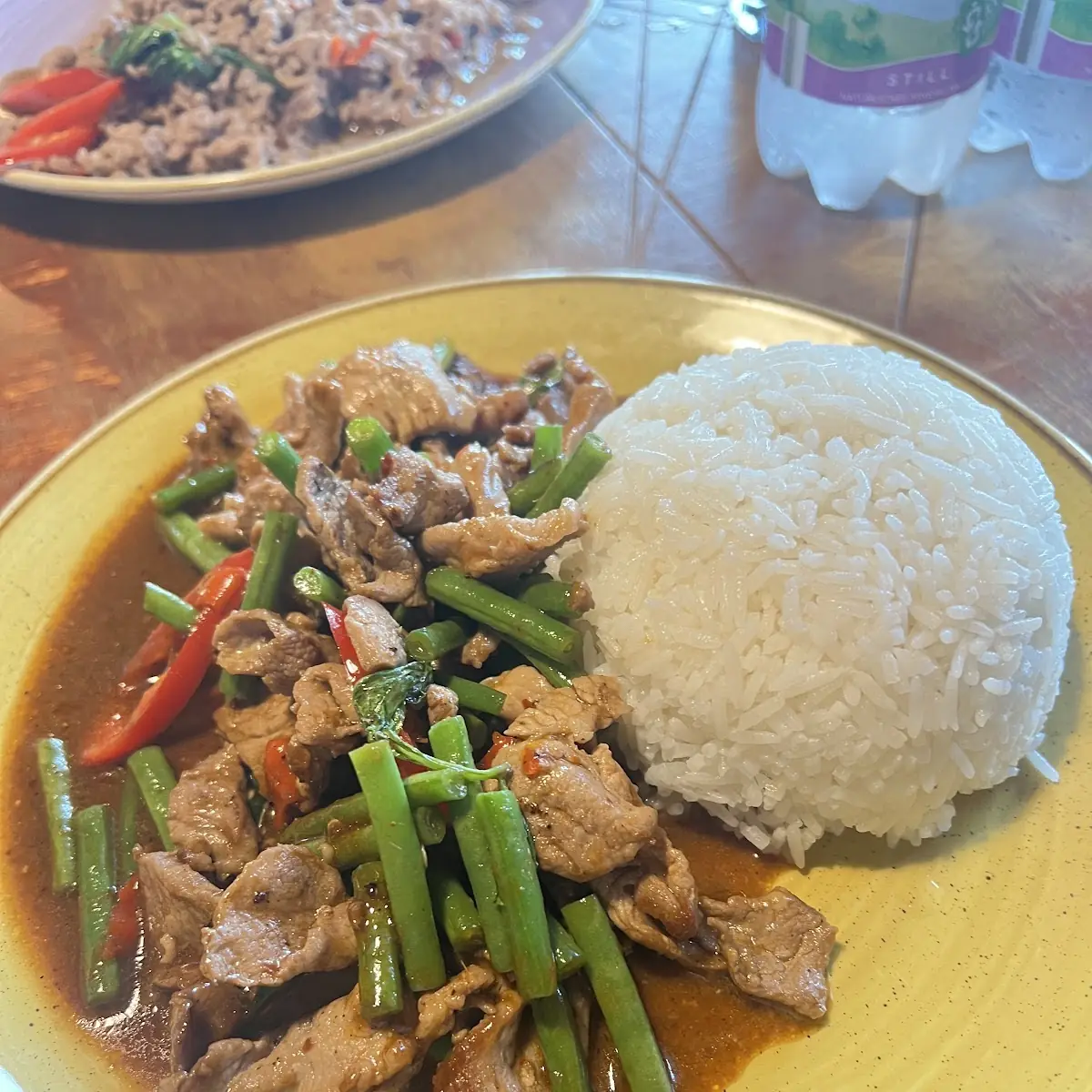 ผัดพริกแกงหมู