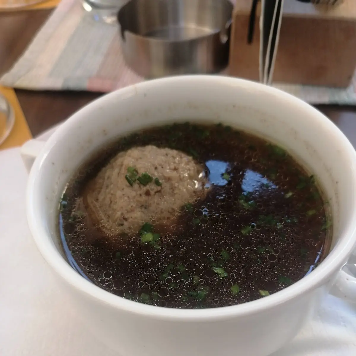 Leberknödelsuppe