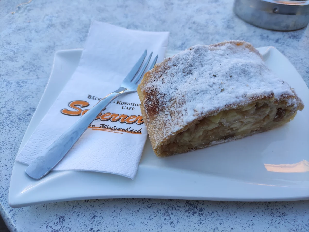 Apfelstrudel
