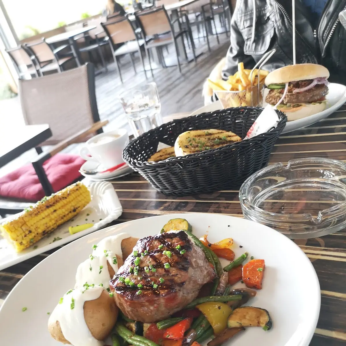 Steak Mit Ofenkartoffel Und Grillgemüse