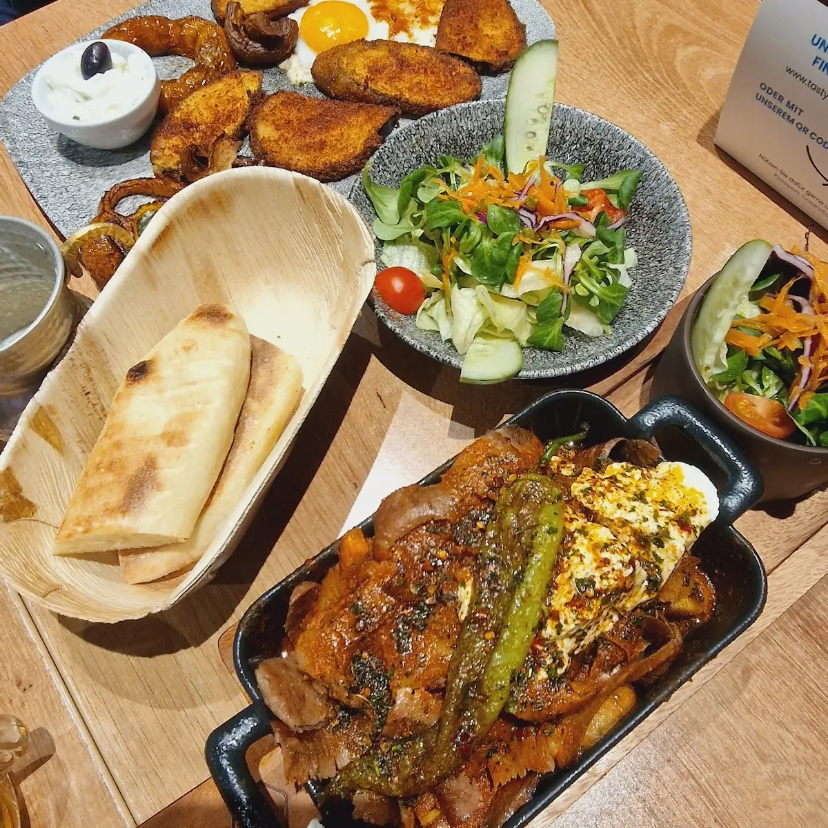 Griechisches Menü Mit Salat