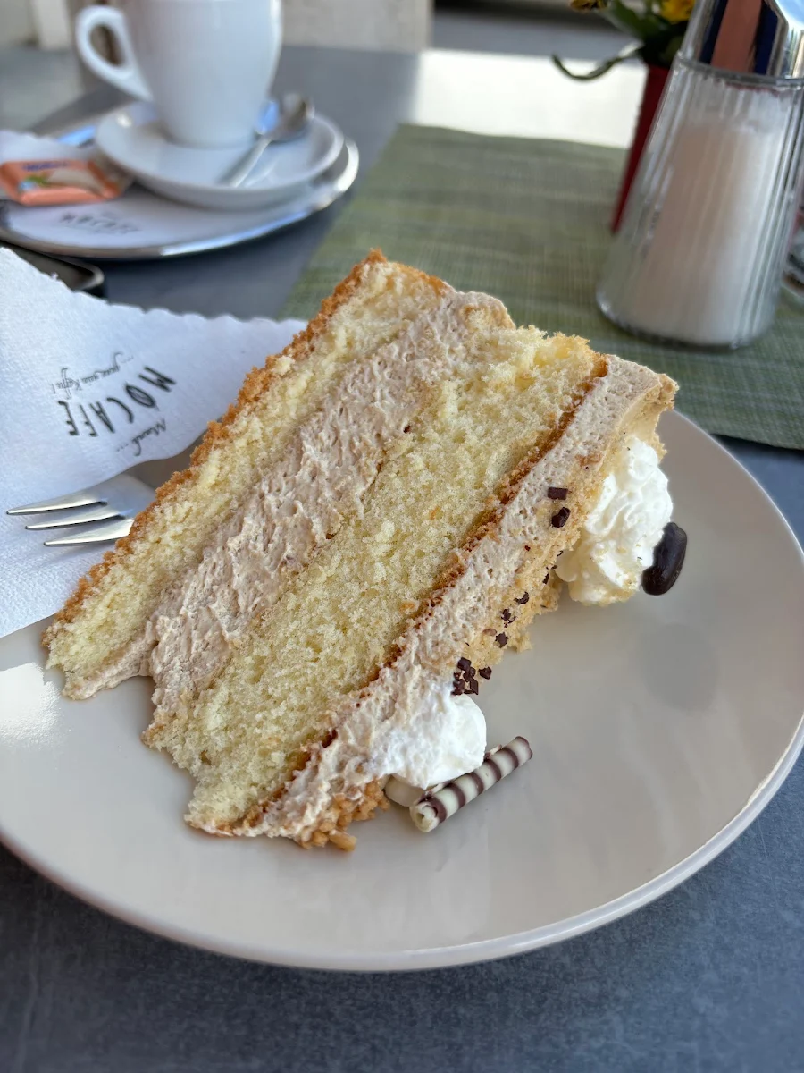 Café Cake