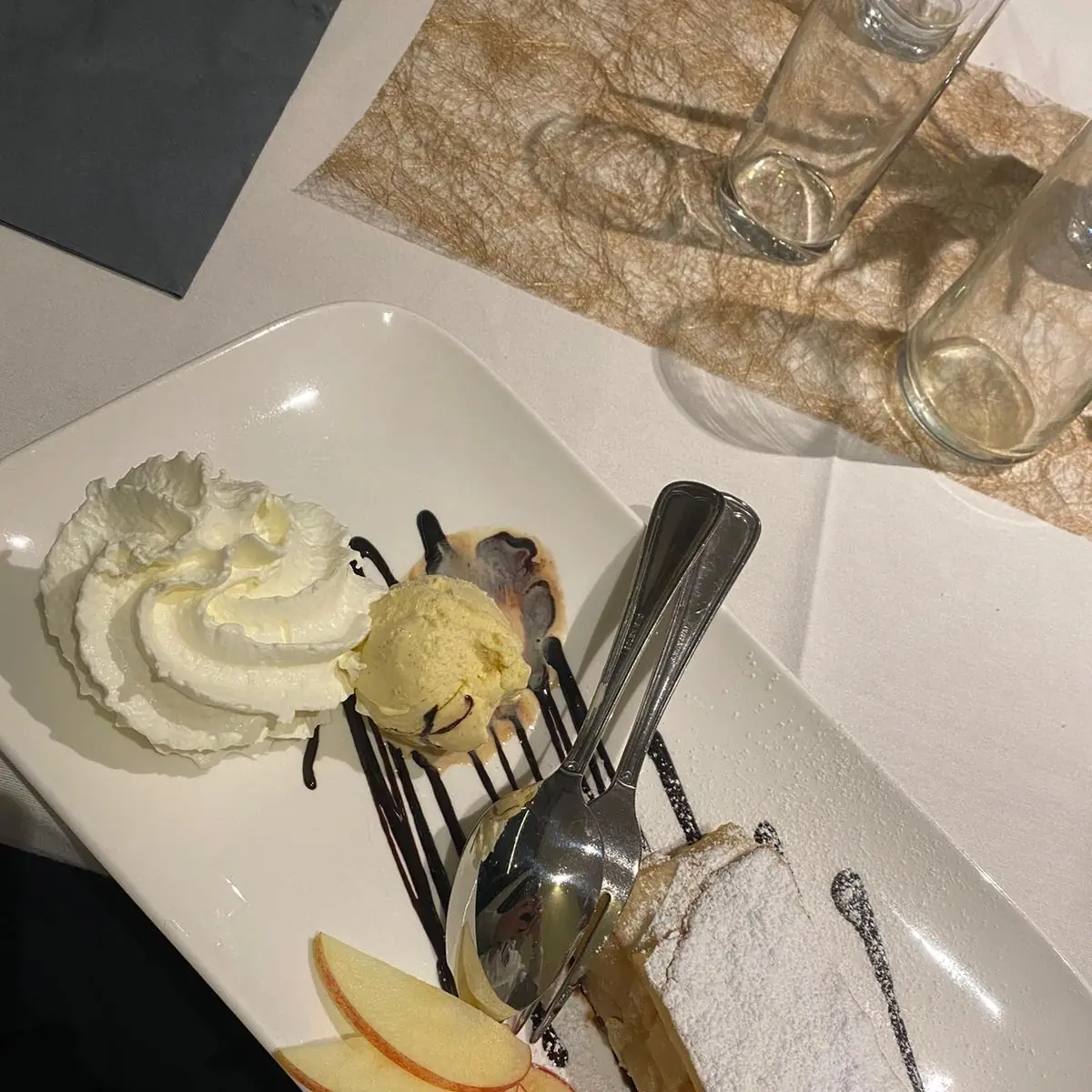 Apfelstrudel