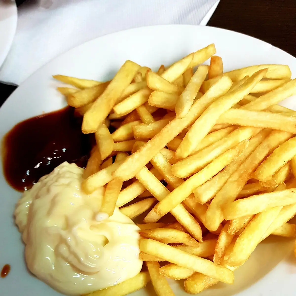 Pommes Frites Mit Ketchup