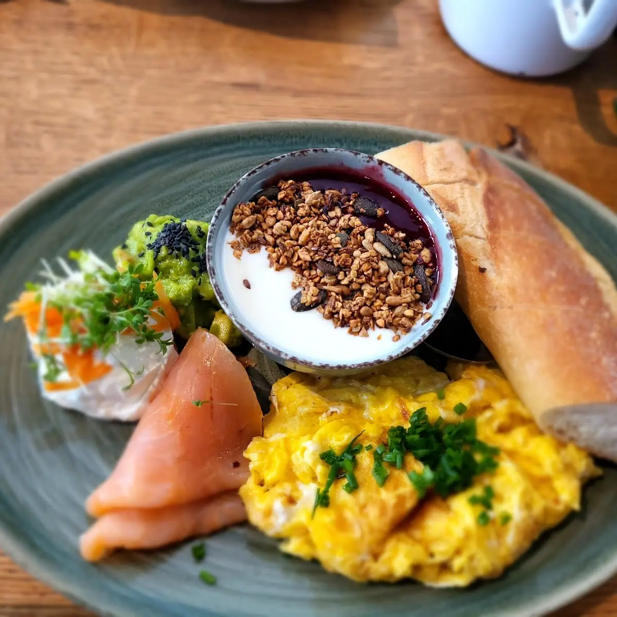 Crambled Eggs Smoked Salmon ACD
