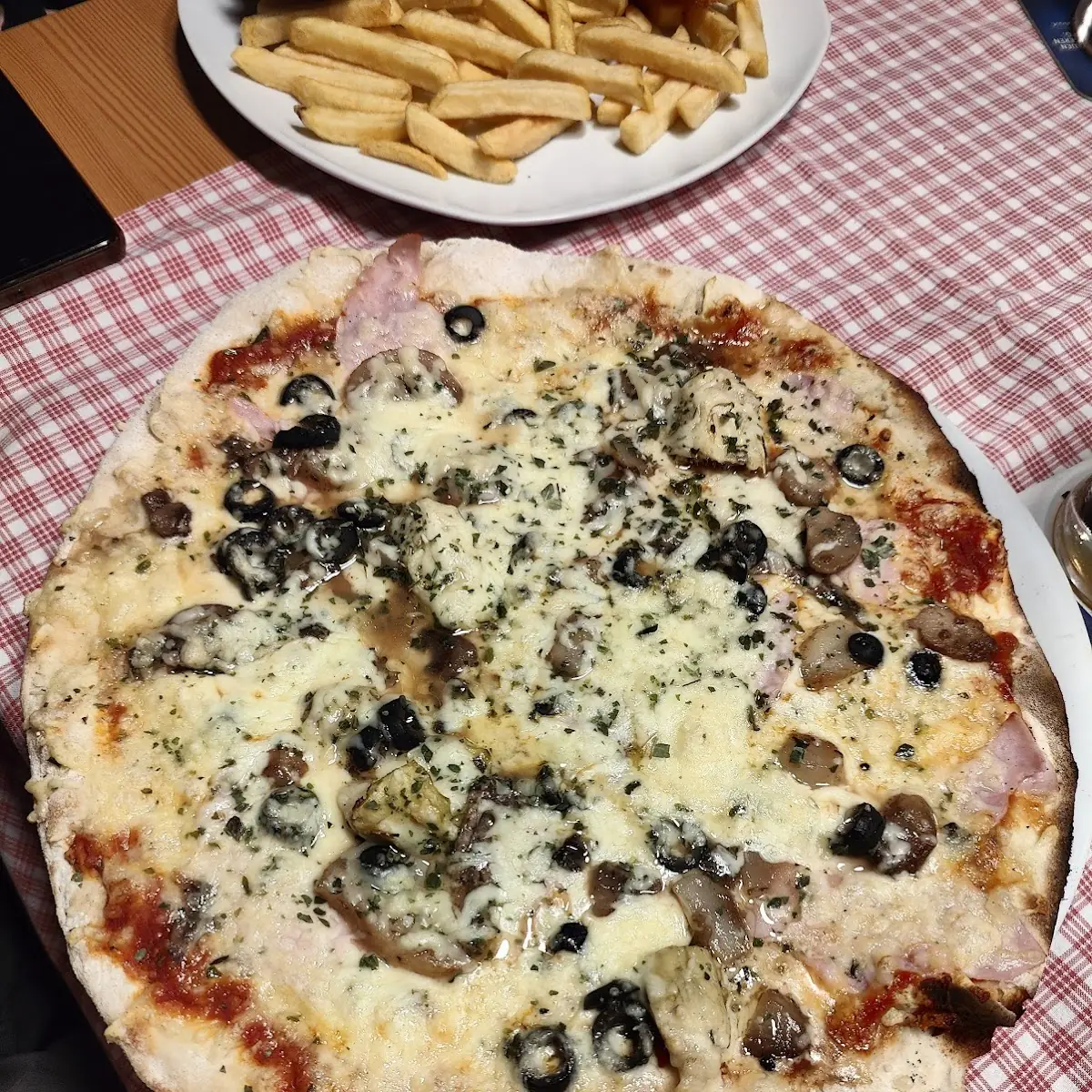 Pizza Capricciosa