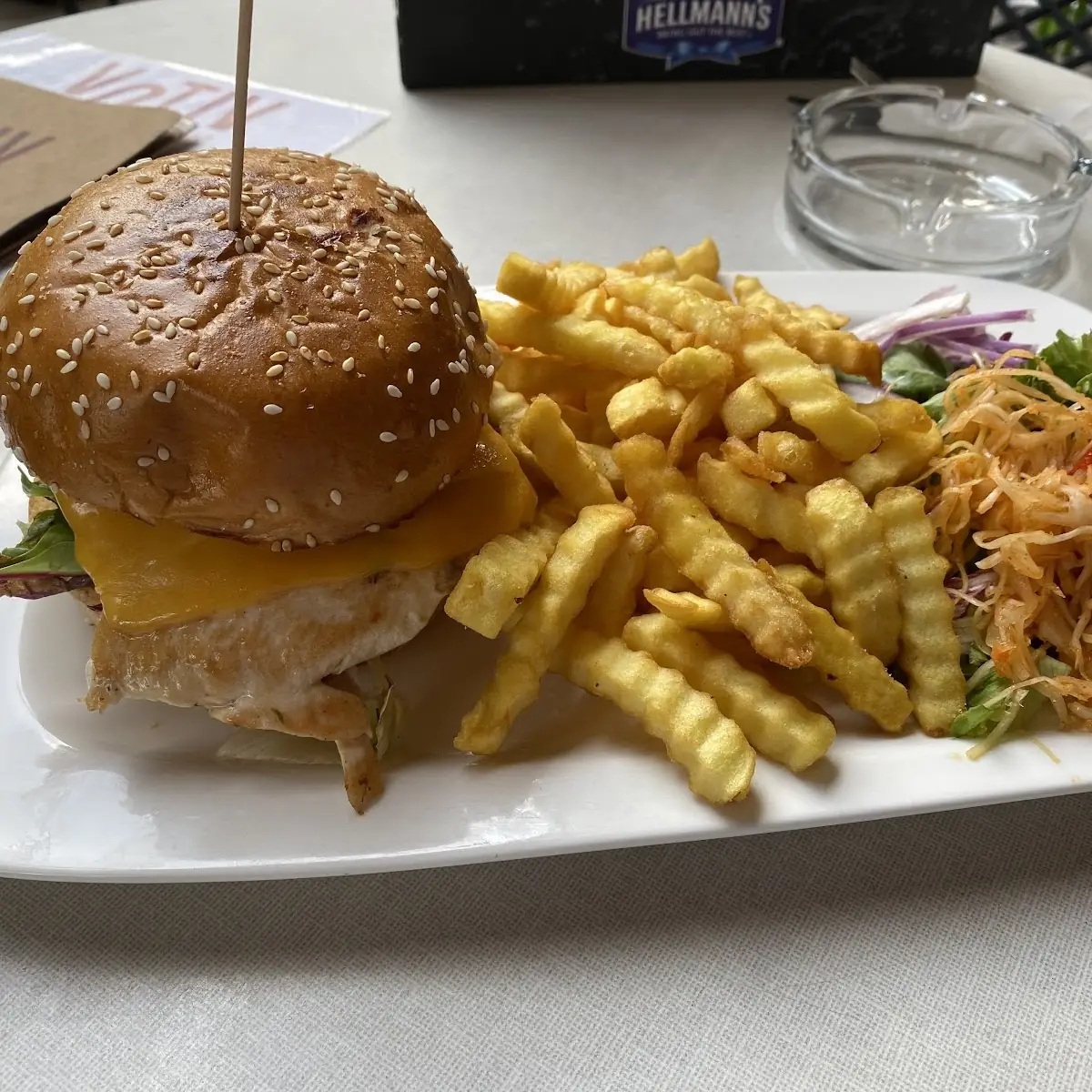 Chickenburger Menü