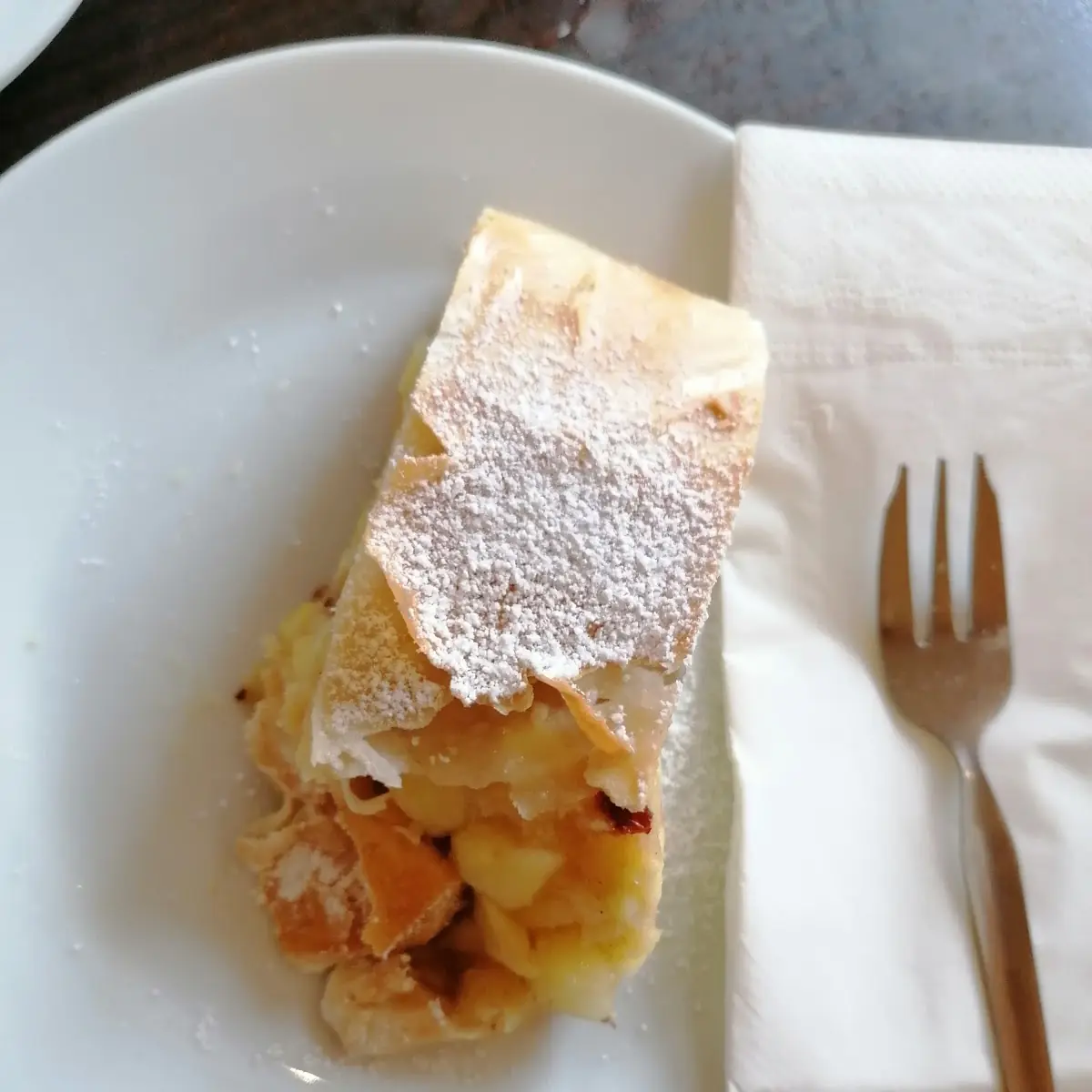 Warmer Apfelstrudel