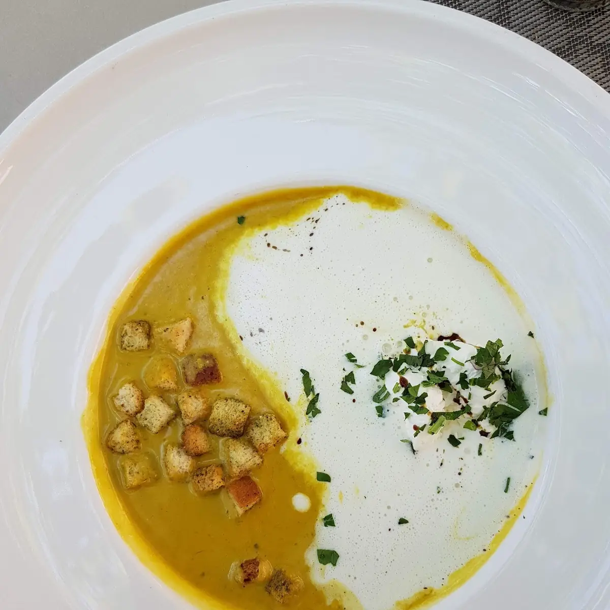 Knoblauchcremesuppe