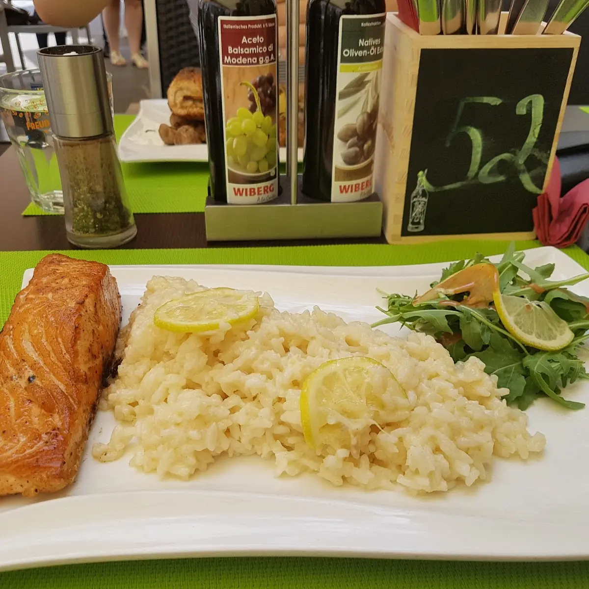 Lachsfilet Mit Zitronenrisotto