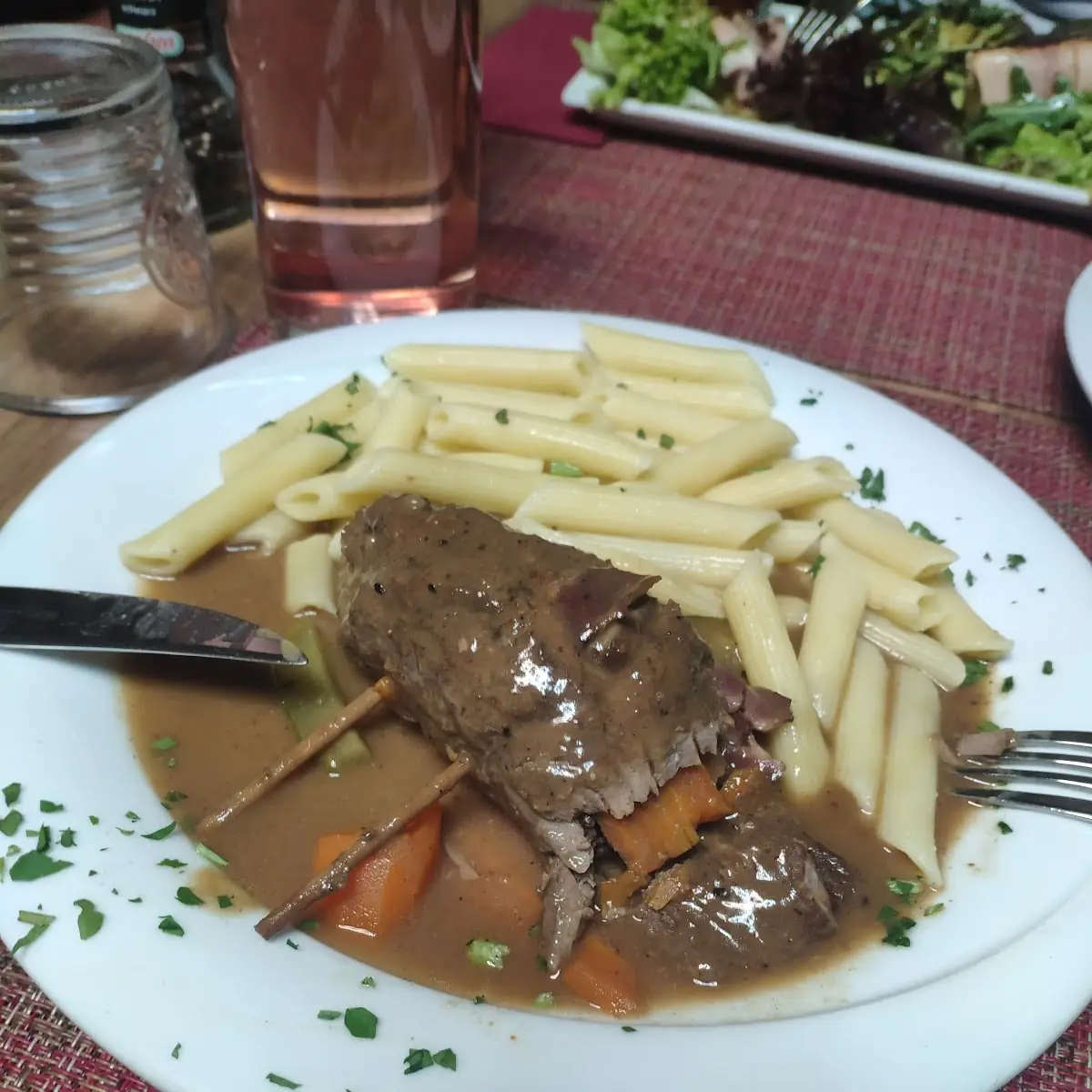 Rindsroulade Mit Teigwaren