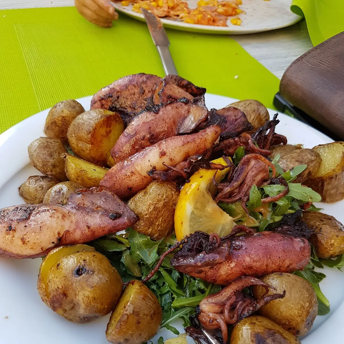 Tintenfisch Tulpen Auf Rosmarinkartoffel