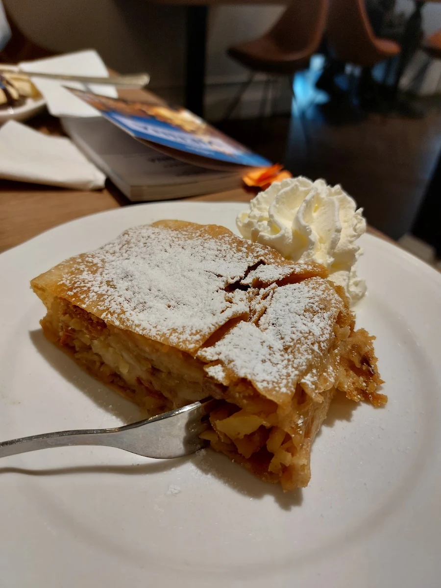 Apple Strudel