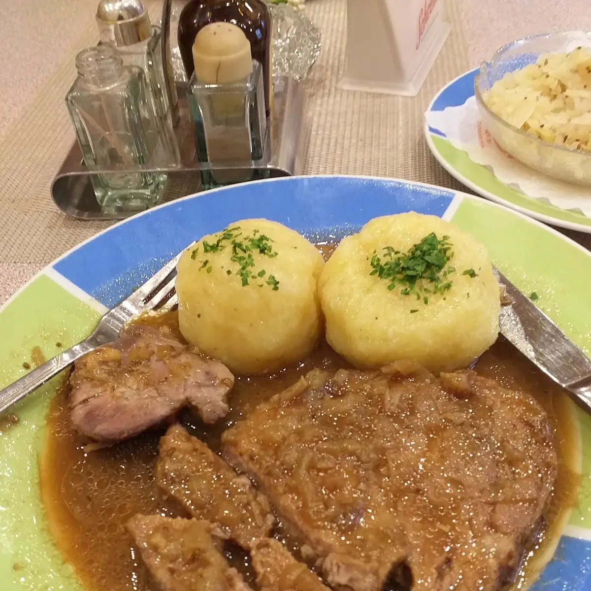 Zwiebelrostbraten Mit Waldvirtler Kartoffeln Knödel
