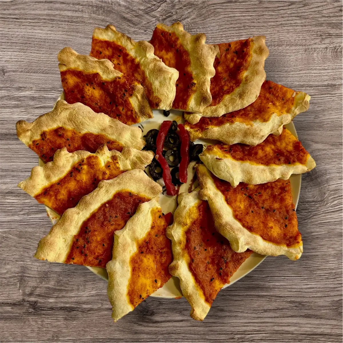 Fatayer Manakish Mit Lahmajun