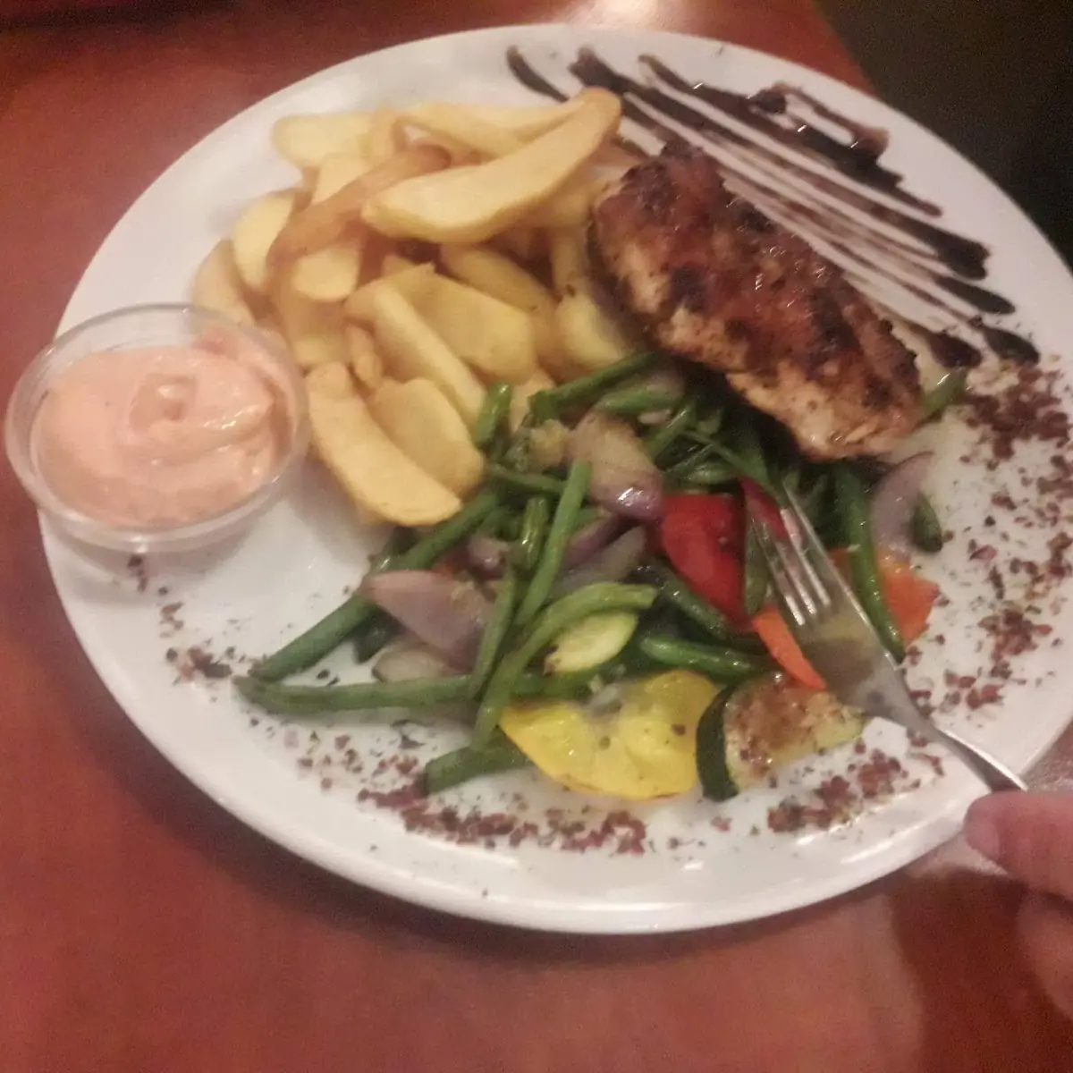 Puttesteak Mit Steakpommes