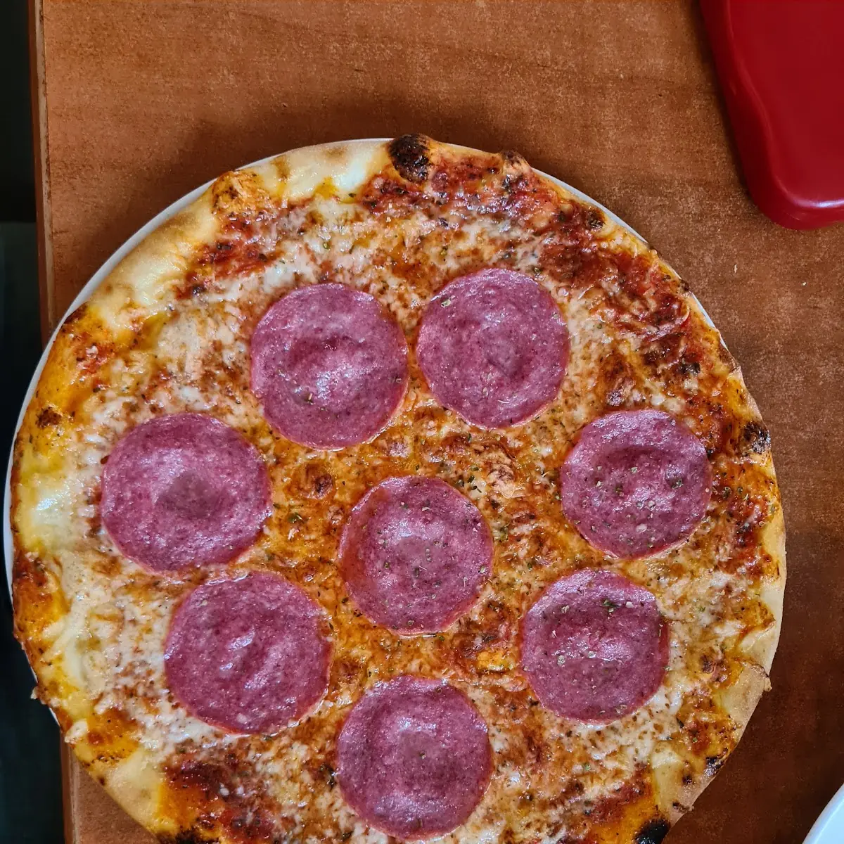 Salami Pizza